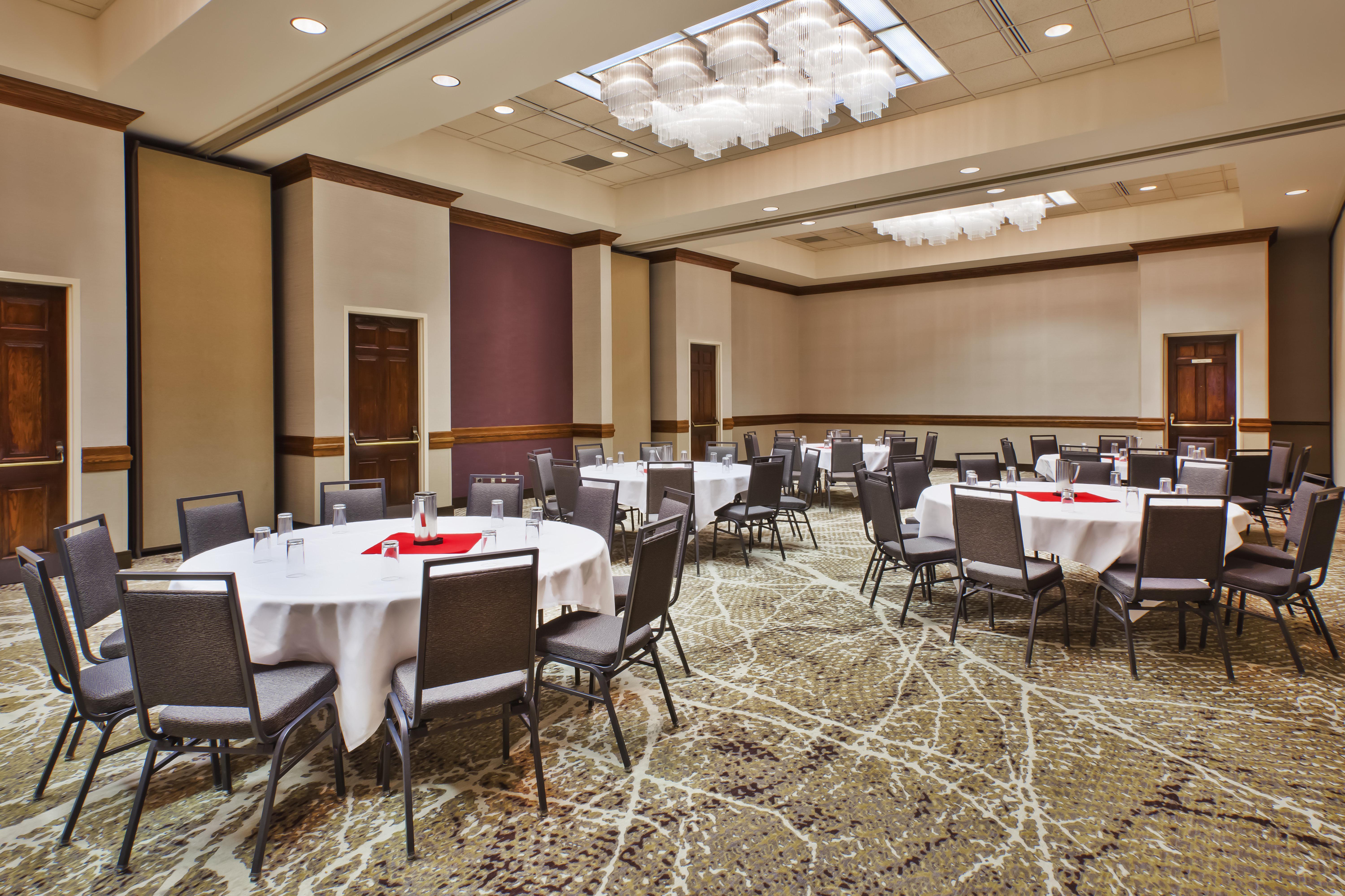 Doubletree By Hilton Rapid City Downtown Convention Center Экстерьер фото